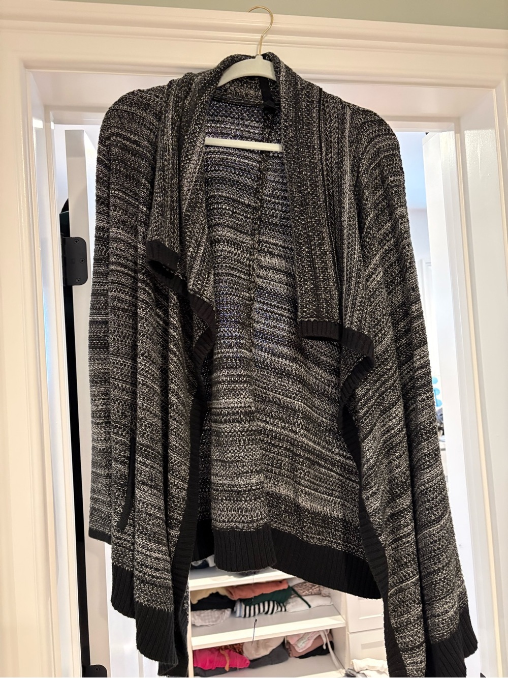 Ann Taylor Black and Gray Marled Open-Front Cardigan